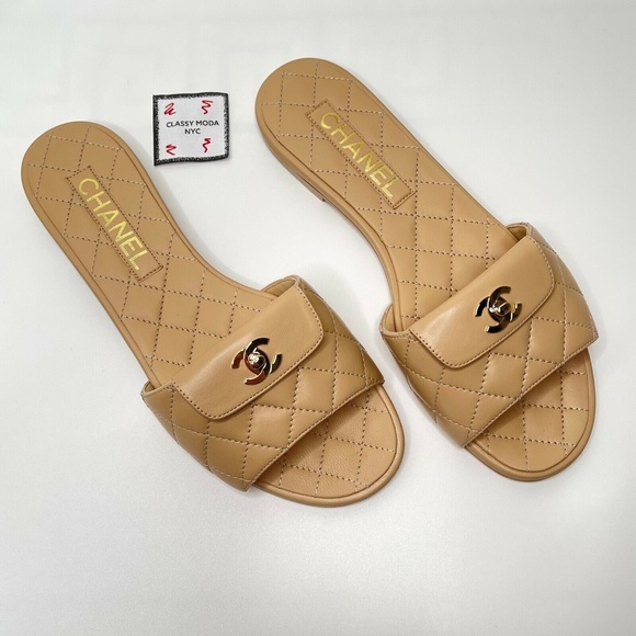 ❌❌SOLD Chanel Beige Slides Sandals Gold CC Logo Turnlock Sandal Flip Flop - Picture 4 of 13